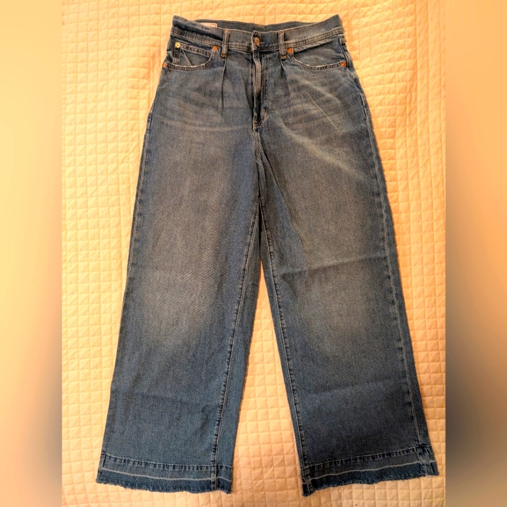 EUC Gap High Rise Trouser Jean Wide Leg Raw Hem Size 10